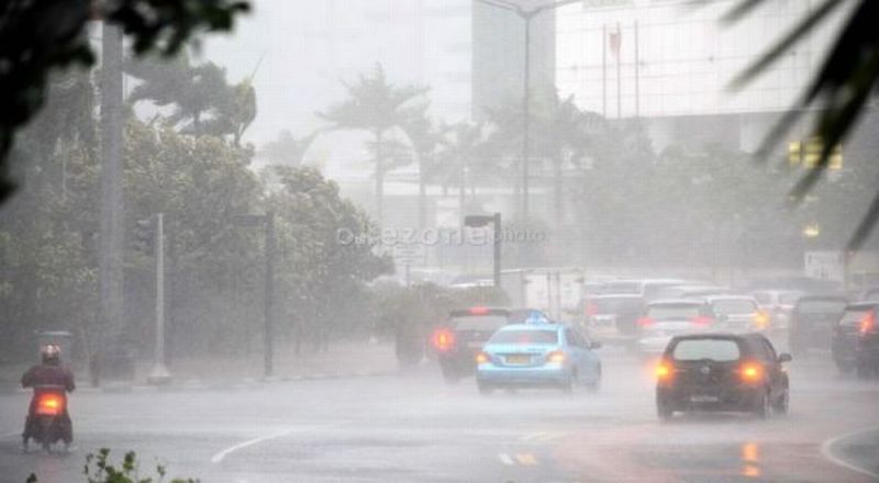 Akhir Pekan, Sebagian Jakarta Diprediksi Hujan Ringan Siang Ini