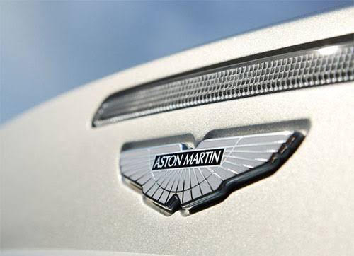 Aston Martin Tunda Luncurkan Mobil Listrik, Fokus Hybrid