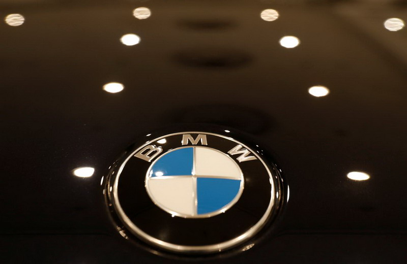 BMW Catat Penjualan 1 Juta Unit Mobil Listrik