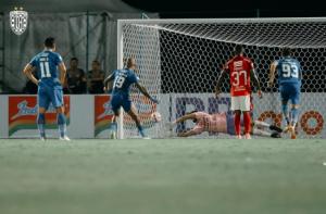 Cetak Sejarah, VAR Pertama di Liga Indonesia Tentukan Penalti di Laga Bali United vs Persib Bandung