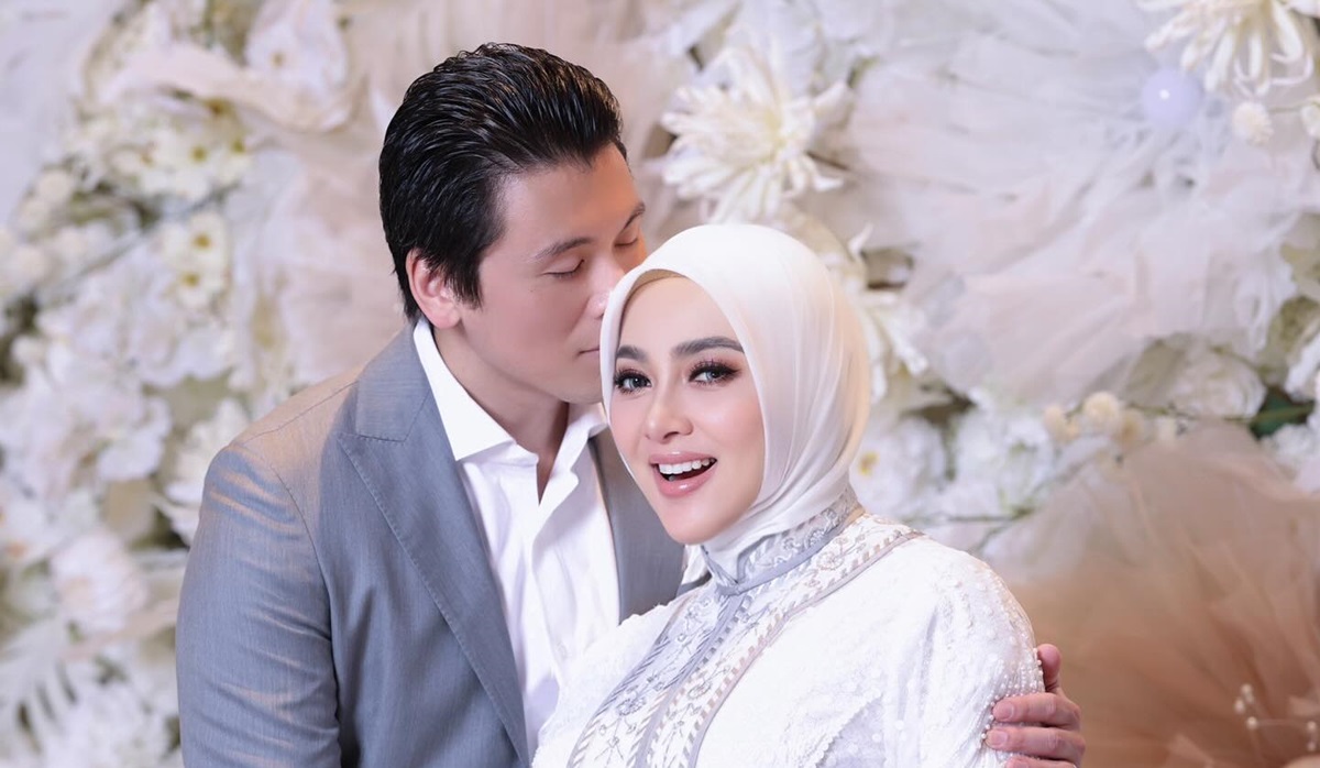 Hamil, Syahrini Pamer Potret Baby Bump