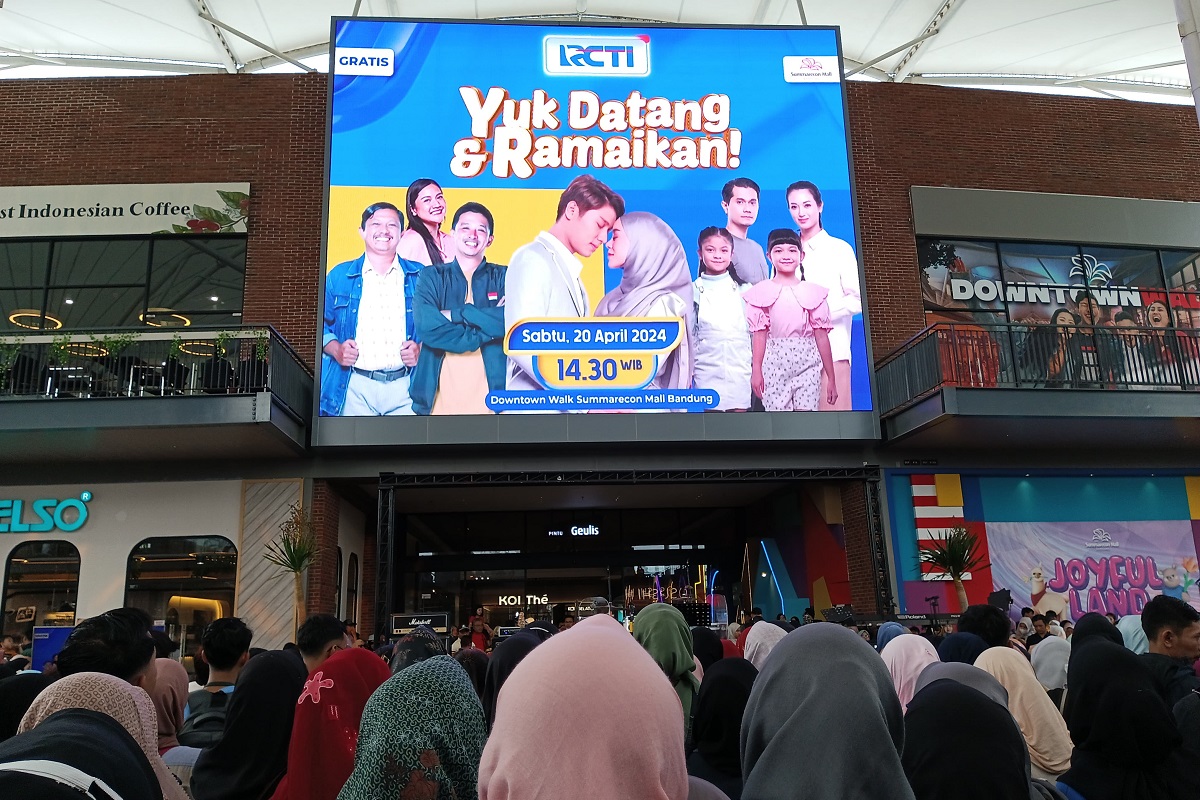 Meet and Greet RCTI, Fans Asal Bandung Ini Bahagia Bertemu Lesti Kejora dan Rizky Billar