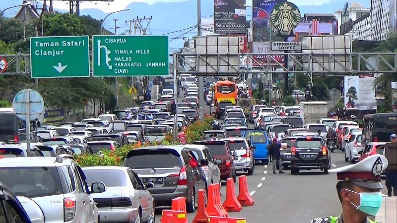 One Way Diberlakukan ke Puncak Bogor, Prioritas Jalur Naik