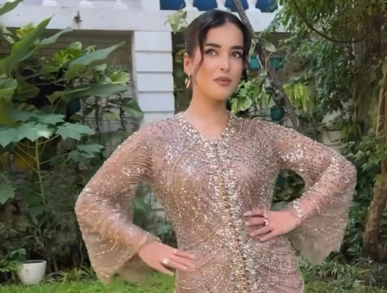 Potret Mewah Baju Lebaran Tasya Farasya, Netizen : Si Paling Shimmer