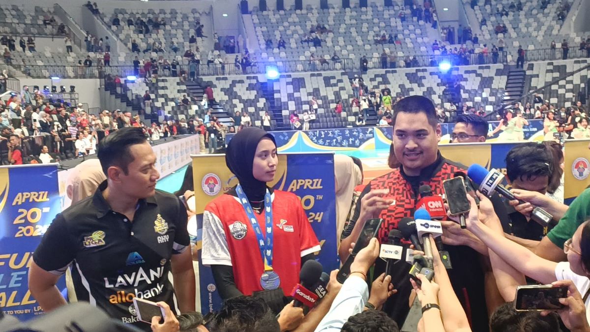 Terpukau dengan Antusias Penonton Laga Indonesia All Stars vs Red Sparks, Menpora Dito Ariotedjo Ingin Kembangkan Voli Tanah Air