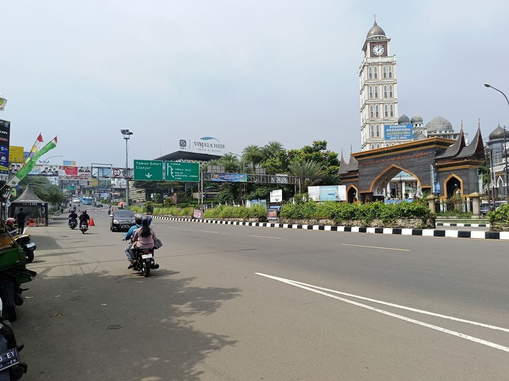 Urai Kemacetan, Jalur Puncak Arah Jakarta Diberlakukan Oneway