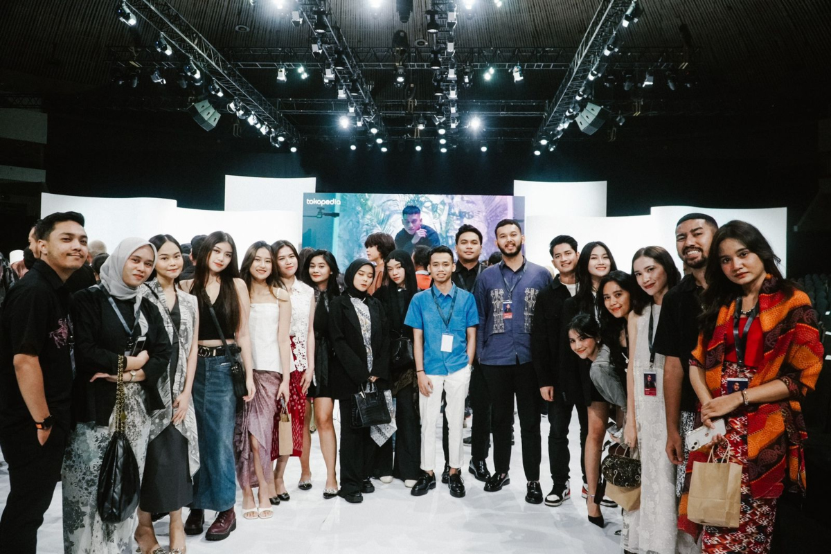 30 KOL dari Kaya Management Hadiri Indonesia Fashion Week 2024