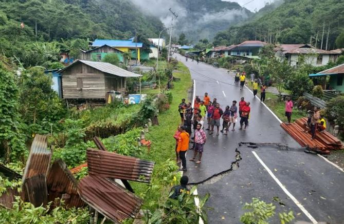 BNPB: 2 Orang Tewas Imbas Bencana Tanah Longsor di Kabupaten Pegunungan Arfak Papua Barat