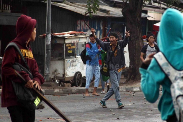 Bubarkan Tawuran Pelajar di Bogor, Dua Anggota Satgas Malah Diserang