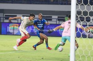 Jadwal Bali United vs Persib Bandung di Leg I Semifinal Championship Series Liga 1 2023-2024 Malam Ini