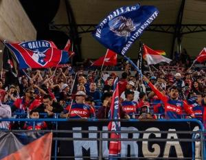 Mengapa Ada Bendera Merah Putih di Laga FC Dallas? Ini Alasannya