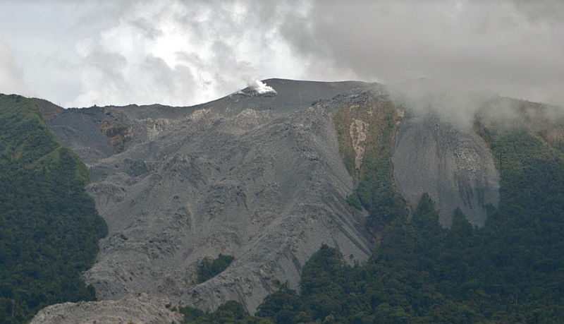 Status Gunung Api Ibu Halmahera Level IV, BNPB: Radius 4 Kilometer dari Puncak Harus Kosong