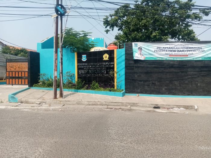 Gegara Siswa Bawaan Tak Terdata, Oknum Ormas Ngamuk di SMPN 10 Tangsel