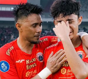 Kisah Haru Maman Abdurrahman dengan sang Anak yang Sama-Sama Main Bareng di Persija Jakarta