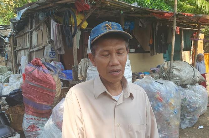 Rasa Syukur Penghuni Kampung Pemulung di Tangsel Terima Bantuan MNC Peduli dan Social Week 2023/2024