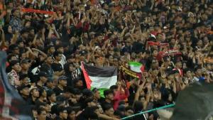 RCTI Premium Sports: Jakmania Kibarkan Bendera Palestina sebagai Bentuk Dukungan saat Persija Jakarta vs PSIS Semarang