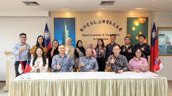 9 Mahasiswa Indonesia Raih Beasiswa Taiwan ICDF