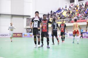 Hasil Liga Futsal Profesional 2023-2024: Black Steel FC Papua Cukur Unggul FC 5-1!