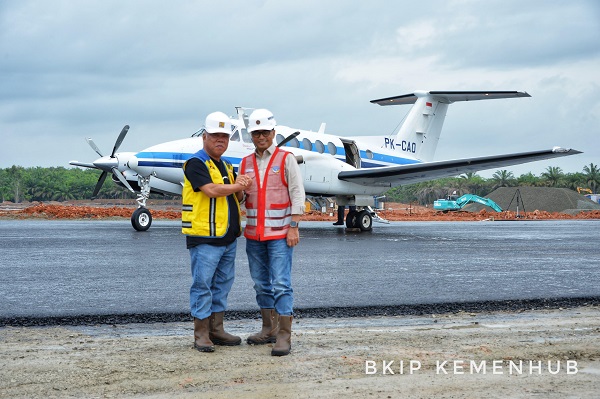 Jokowi Berkantor di IKN September, Bandara Siap Didarati Pesawat Kepresidenan