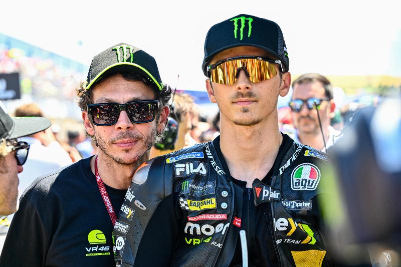 Luca Marini: Jangan Bandingkan Valentino Rossi dengan Pembalap Lain