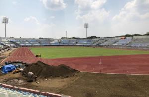 Begini Penampakan Stadion Kanjuruhan saat Direnovasi: Lapangan Mulus, Kursi Mulai Terpasang