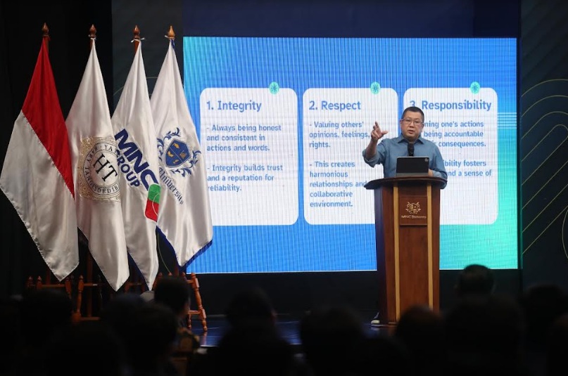 Hary Tanoe Beberkan 10 Kunci Sukses saat Kuliah Umum MNC University