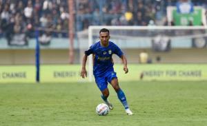 Robi Darwis Dikritik Bobotoh, Pelatih Persib Bandung Bojan Hodak Pasang Badan