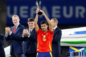 Rodri Dinobatkan sebagai Pemain Terbaik di Euro 2024