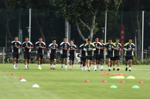 Timnas Indonesia Kenakan Jersey Latihan Baru, Shin Tae-yong Beri Kesan Positif